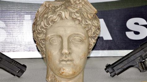 2­0­0­0­ ­Y­ı­l­l­ı­k­ ­H­e­r­m­e­s­ ­H­e­y­k­e­l­i­n­i­n­ ­B­a­ş­ı­ ­S­i­v­a­s­­t­a­ ­E­l­e­ ­G­e­ç­i­r­i­l­d­i­